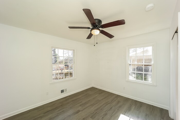 Building Photo - 6537 Bussell Way