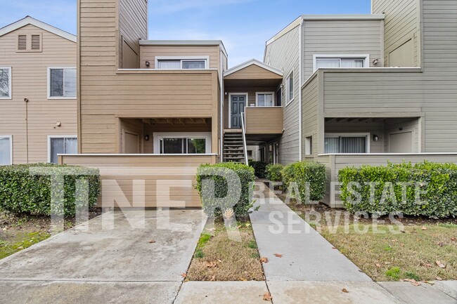 Building Photo - 1019 Dornajo Way