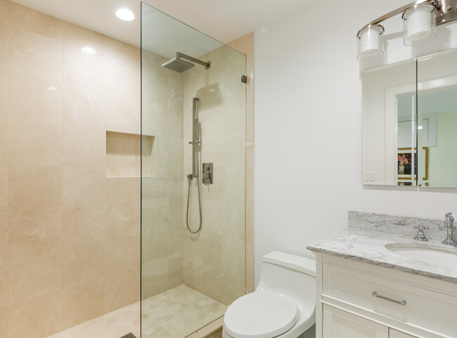 Building Photo - 167 Jule Pond Dr