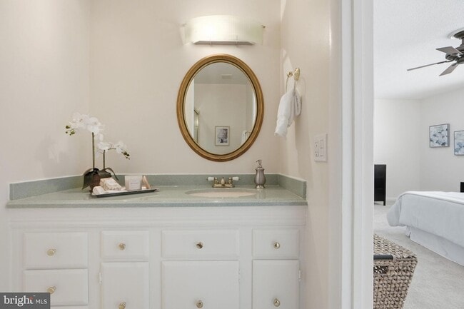 Building Photo - 3233 S Leisure World Blvd