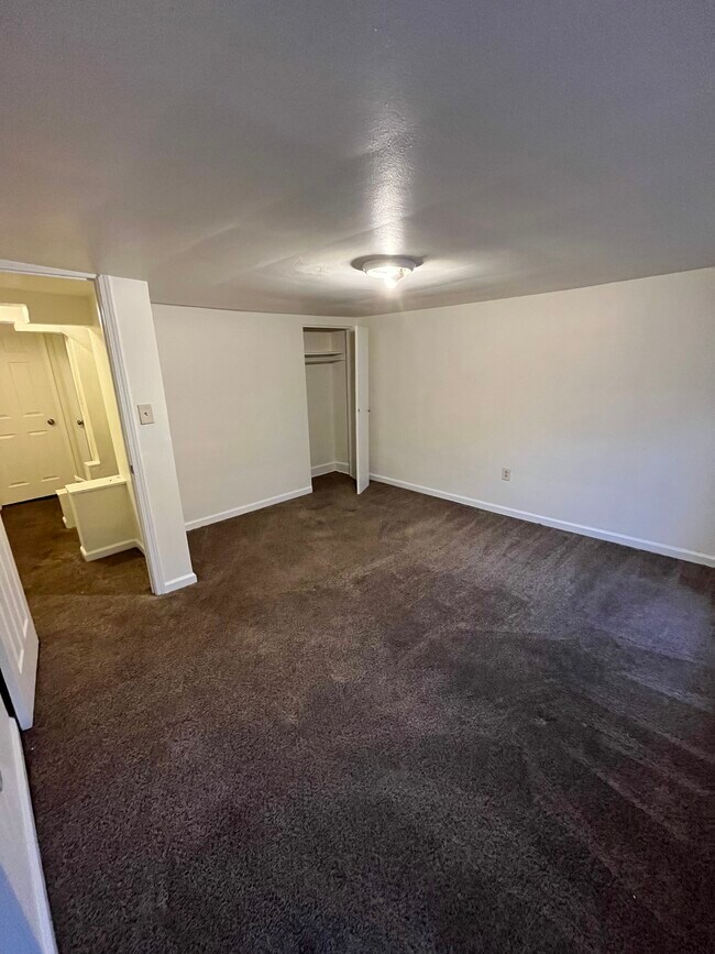 Building Photo - 4485 1st St