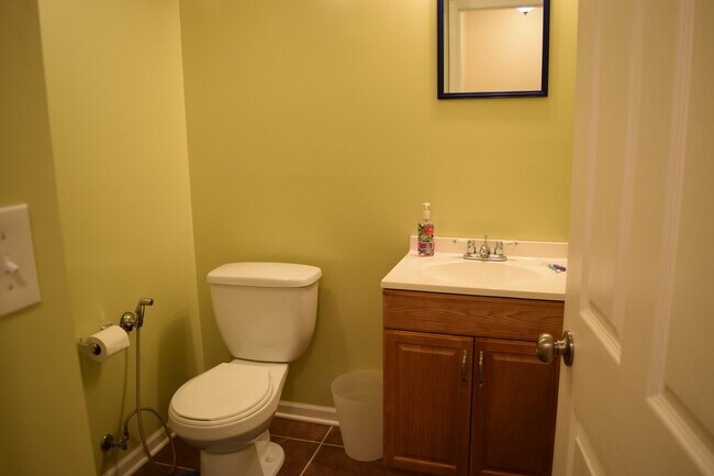 Building Photo - 2146 Cabrillo Ln