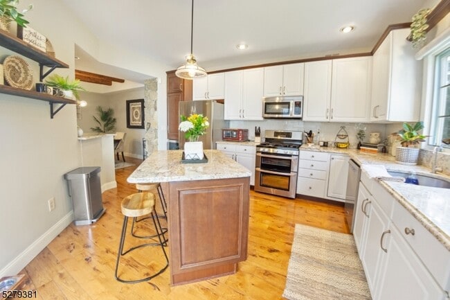 Building Photo - 78 Kent Dr