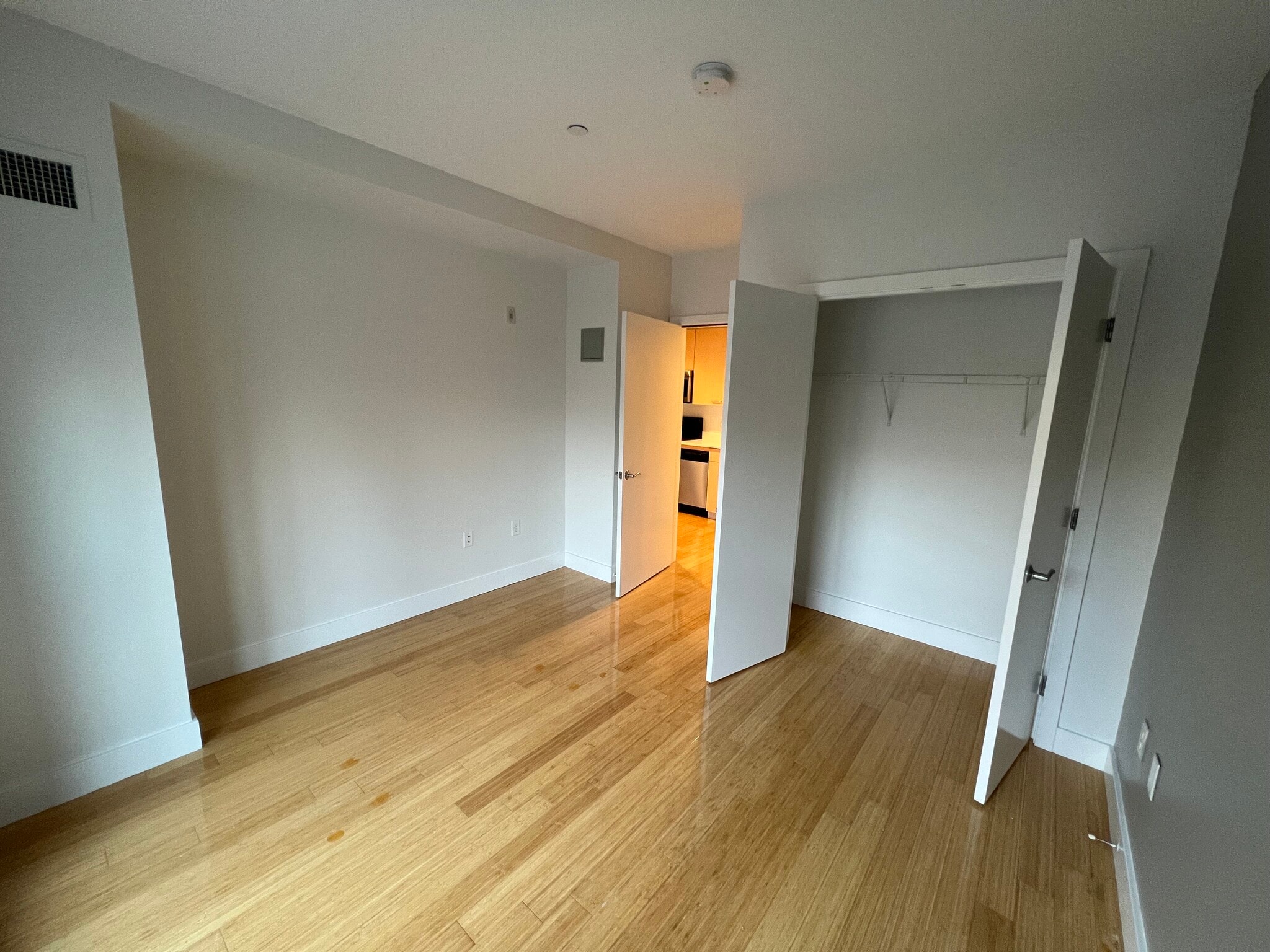 Building Photo - 1085 Boylston St