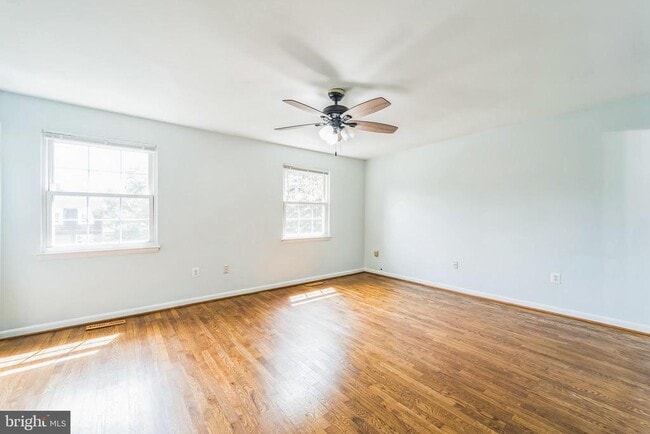 Building Photo - 64 Pickersgill Square