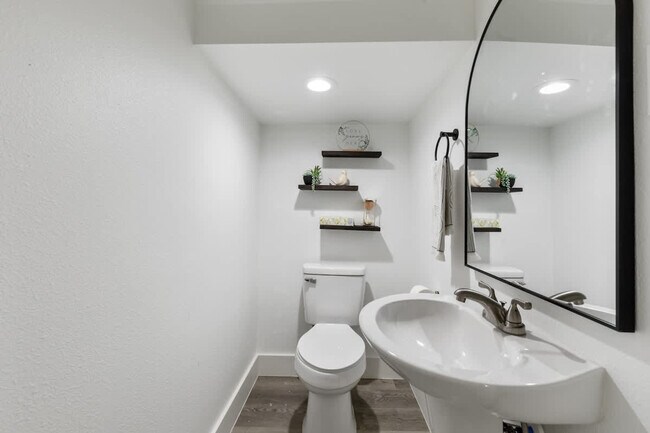 Building Photo - 4508 Noble St