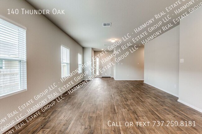 Building Photo - 140 Thunder Oak