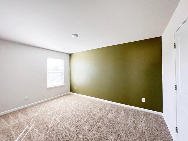 Building Photo - 127 Poplarville Dr