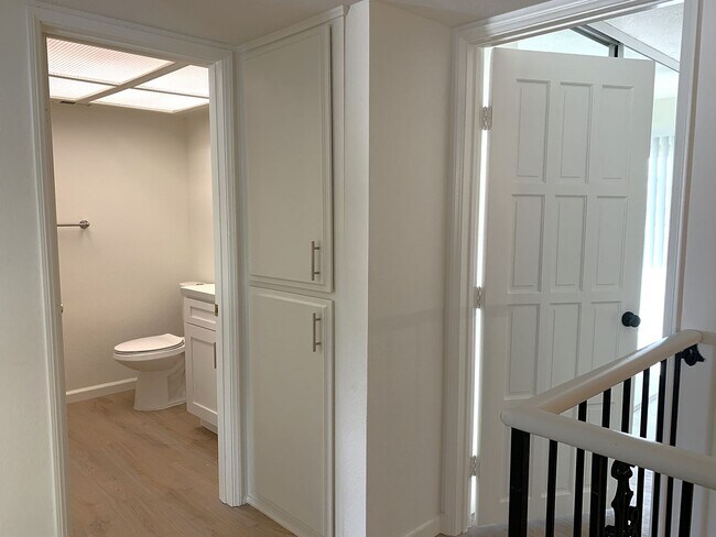Building Photo - 9836 Snowmass Dr