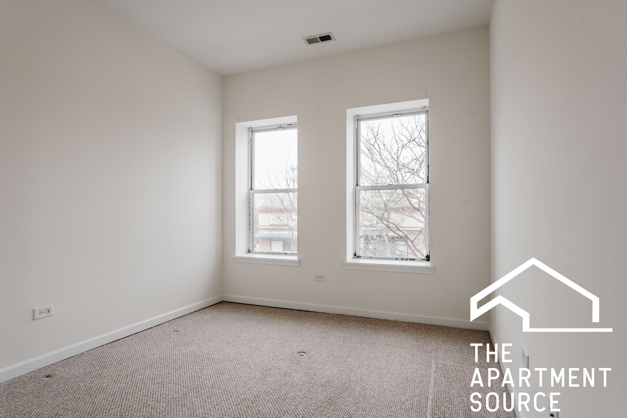 Building Photo - 4217 W Irving Park Rd