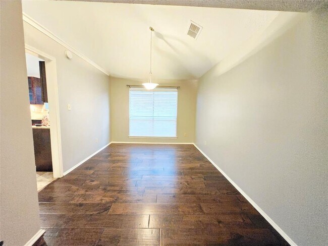 Building Photo - 2903 Avanti Dr