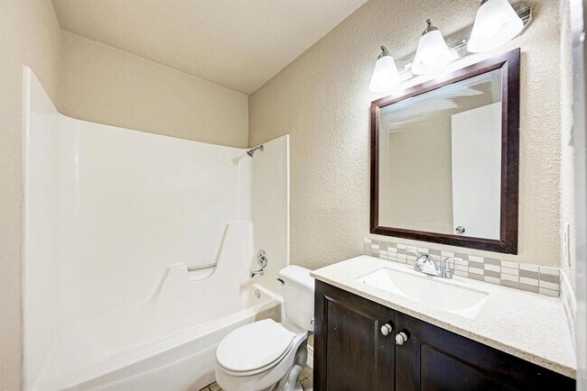 Building Photo - 1502 Sagebrush Dr