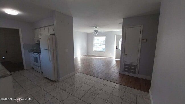 Building Photo - 4180 Tom Ct