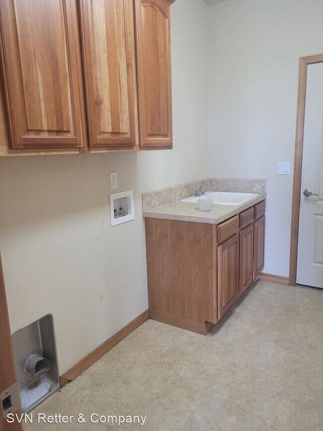 Building Photo - 2 br, 2 bath House - 3121 W 30th Ave, A-102