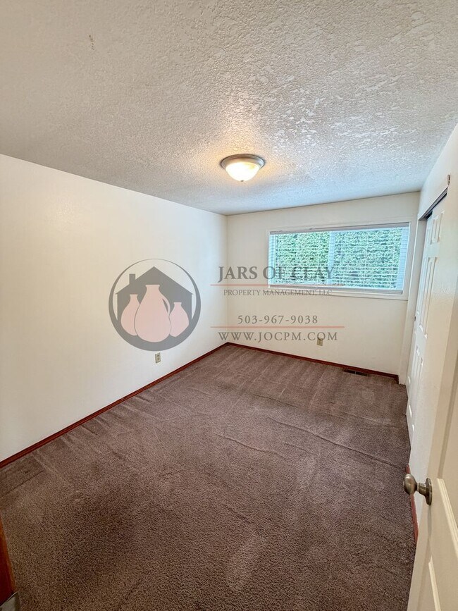 Building Photo - Laura/Bolliger #2022-1085