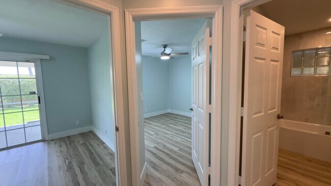 Building Photo - 13285 Opal Ln