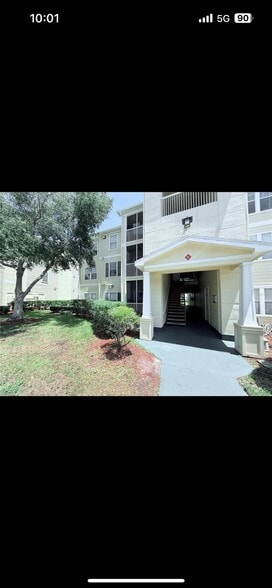 Building Photo - 18369 Bridle Club Dr