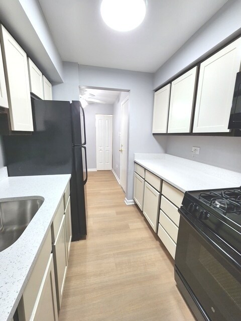 Building Photo - 6153 W 64th Pl