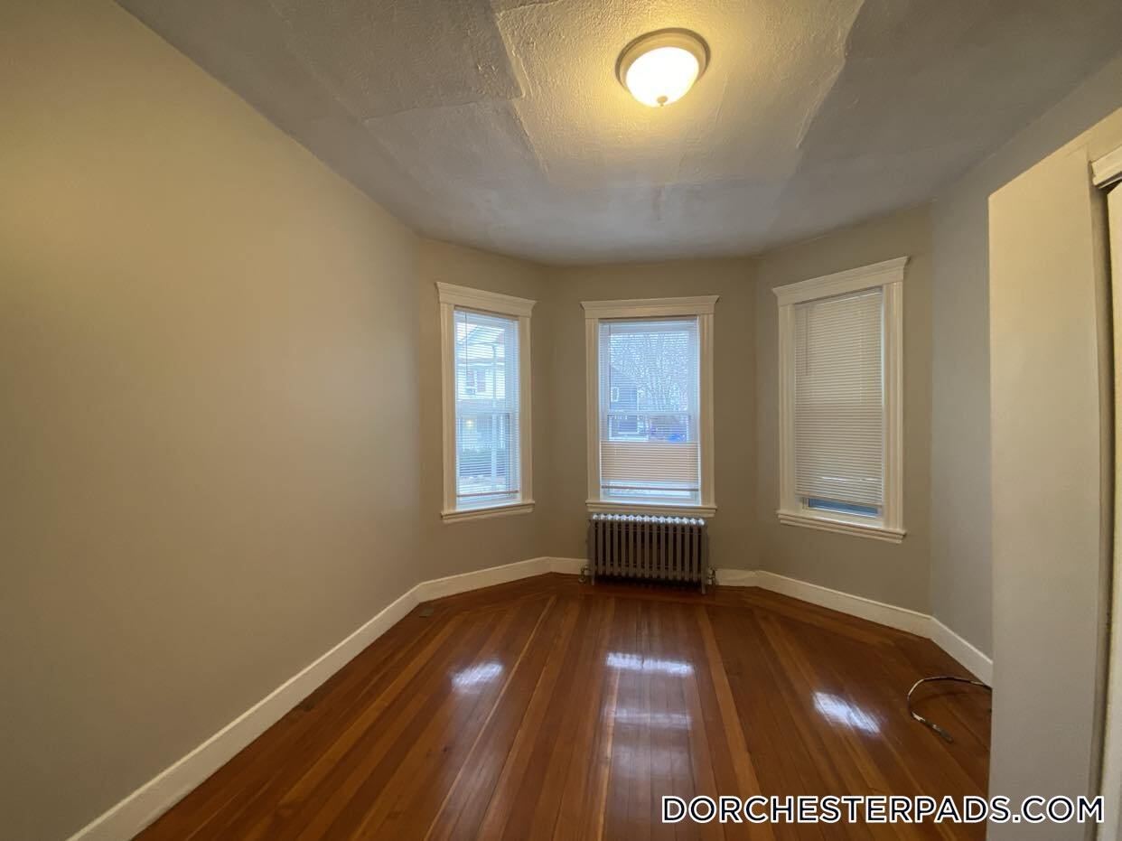 Building Photo - 39 Harwood St