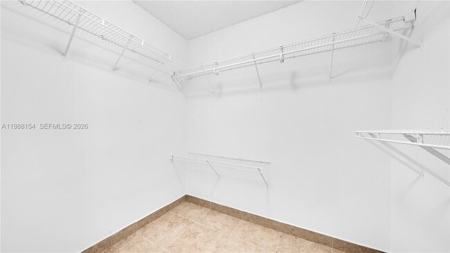 Building Photo - 10575 La Placida Dr