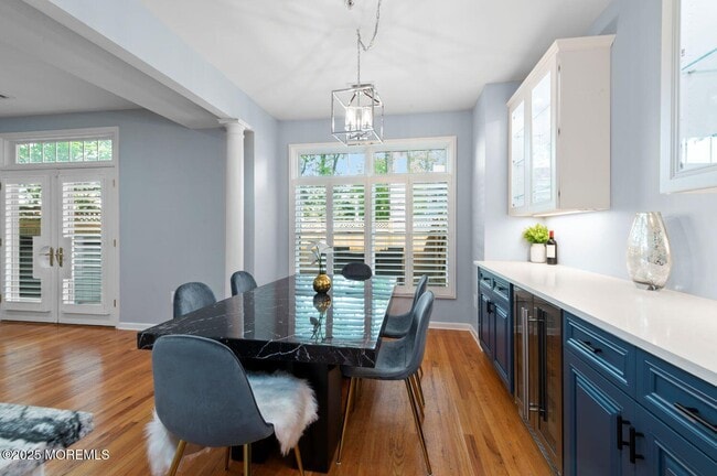 Building Photo - A162 Main St