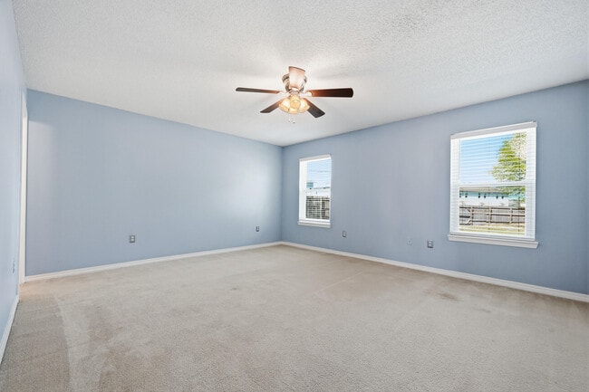 Building Photo - 210 Limestone Cir