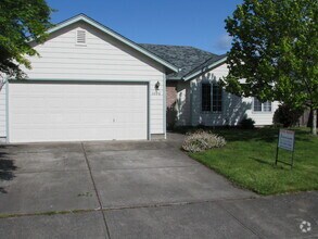 Building Photo - Three Bedroom Home in Keizer on Cul-de-sac