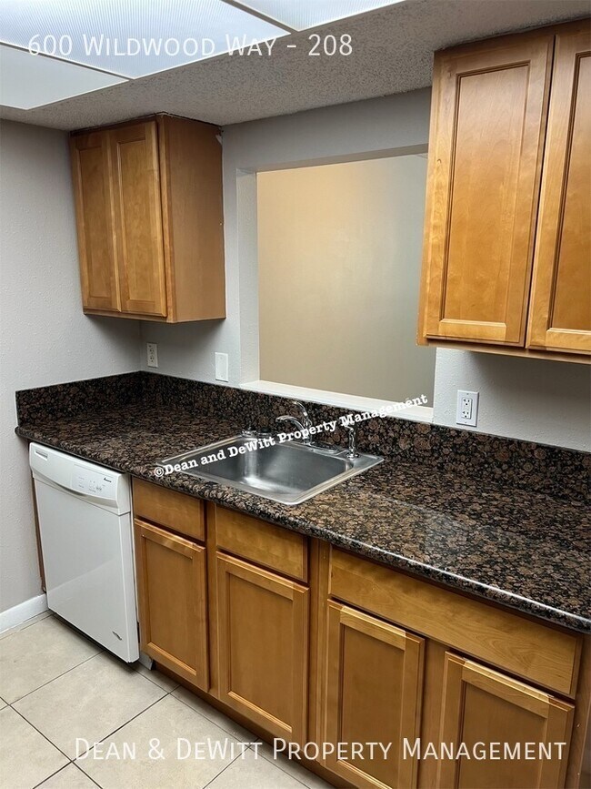 Building Photo - 600 Wildwood Way
