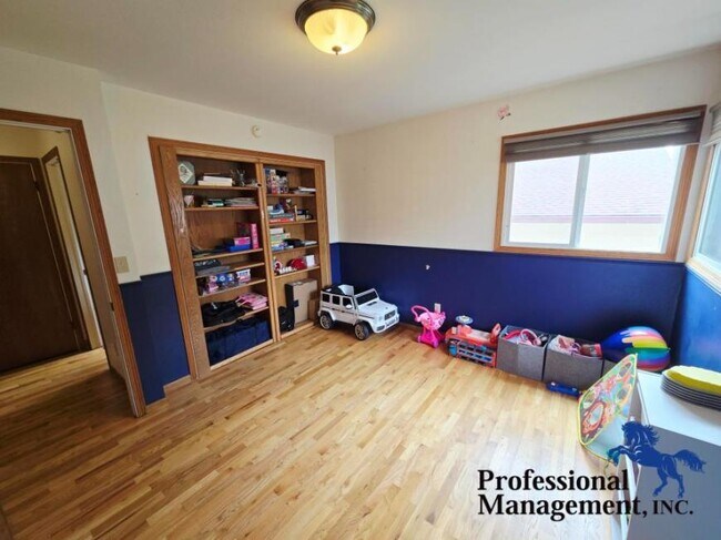 Building Photo - 6 bedroom in Billings MT 59102