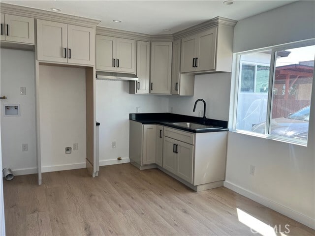 Building Photo - 340 N 4th St