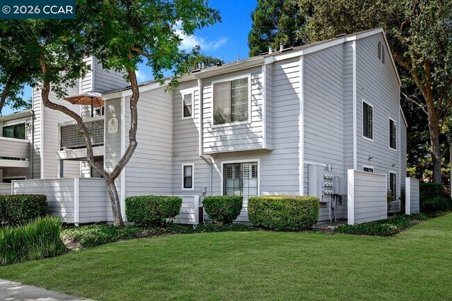 Building Photo - 332 Eastridge Dr