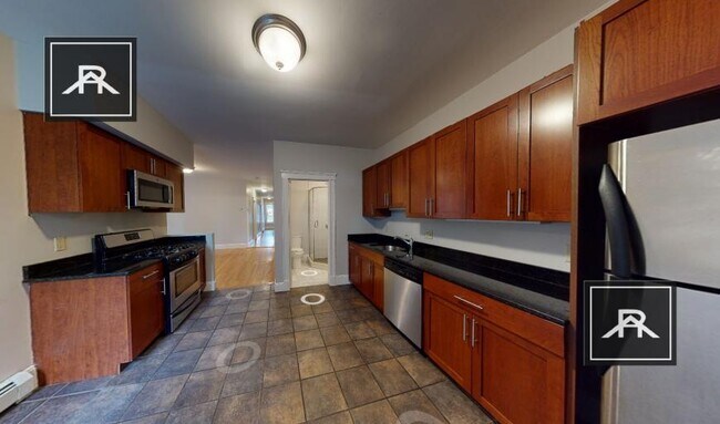 Building Photo - 3 bedroom in Somerville MA 02143