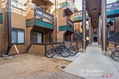 Building Photo - 35 Stenner St