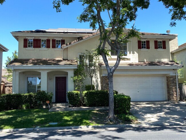 Primary Photo - Two Story, Three Bedrooms, Two And A Half Bathrooms In Brookside