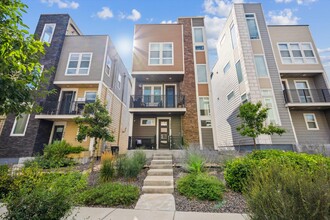 Building Photo - 11956 Peakview Ln