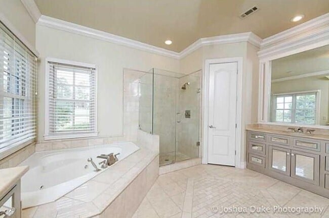 Building Photo - 3189 N Blue Star Dr