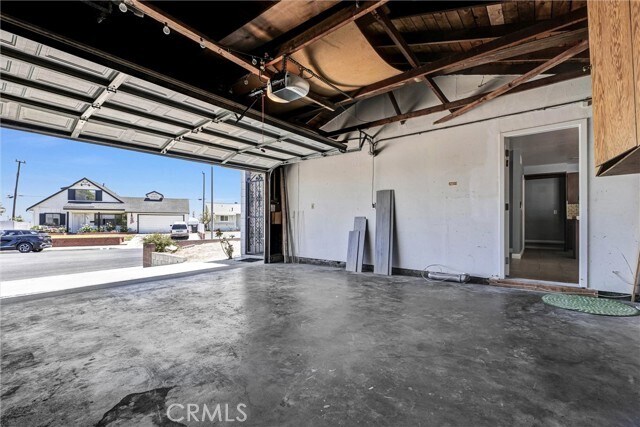 Building Photo - 935 Eroica Dr