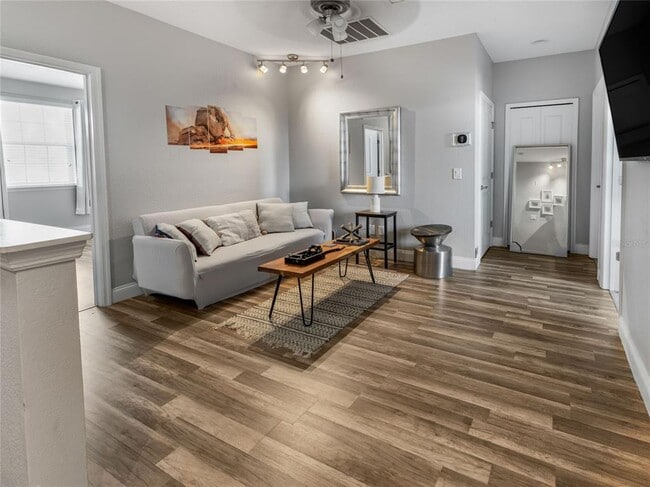 Building Photo - 193 Captiva Dr