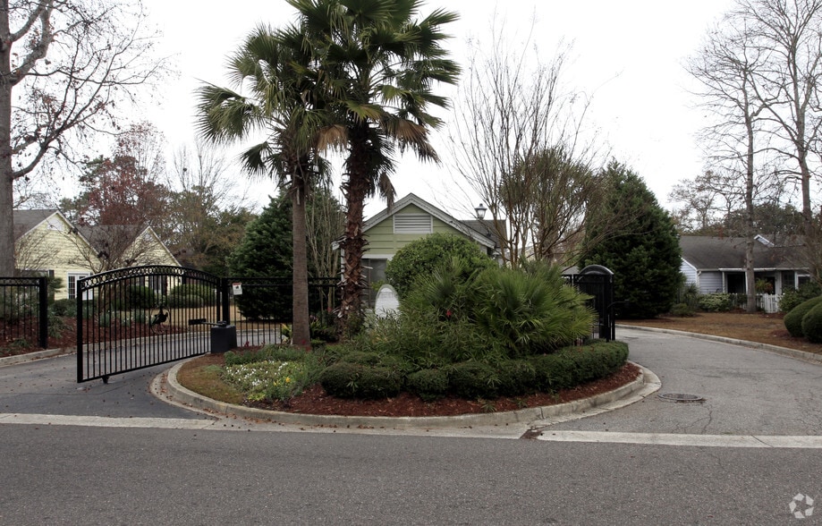 Village Entrance - Cooper River Villages