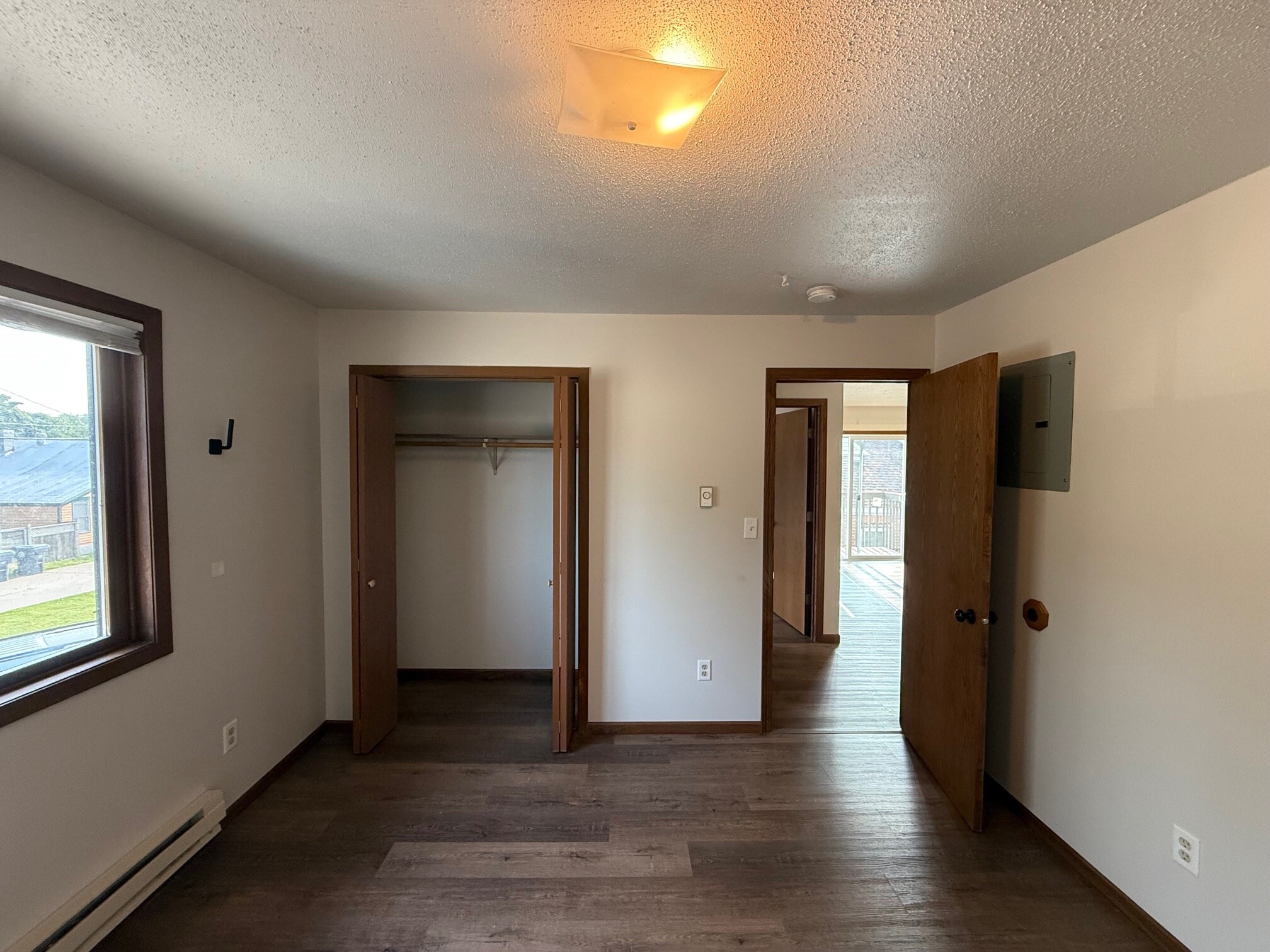 Apt 3 - 1035 Green Bay St