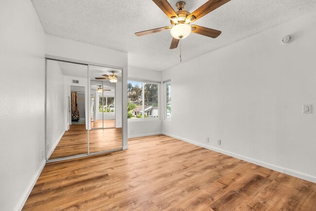 Building Photo - Fully Renovated 3-Bedroom Home in the South Bay Townhomes Community!