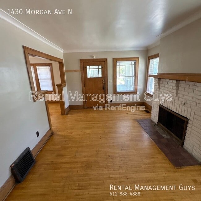 Building Photo - 1430 N Morgan Ave