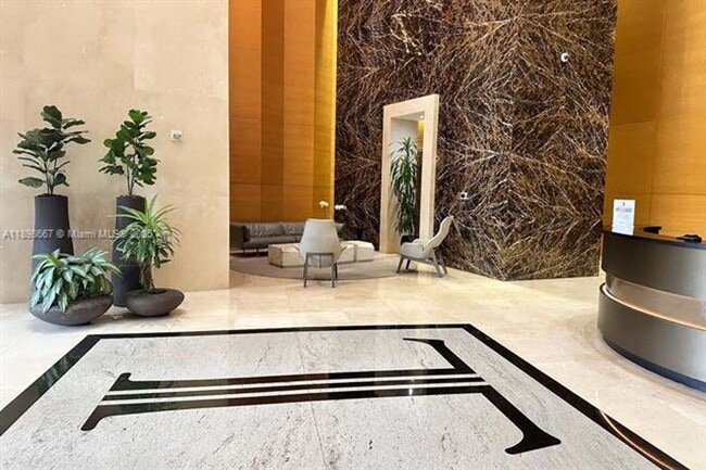 Building Photo - 15901 Collins Ave