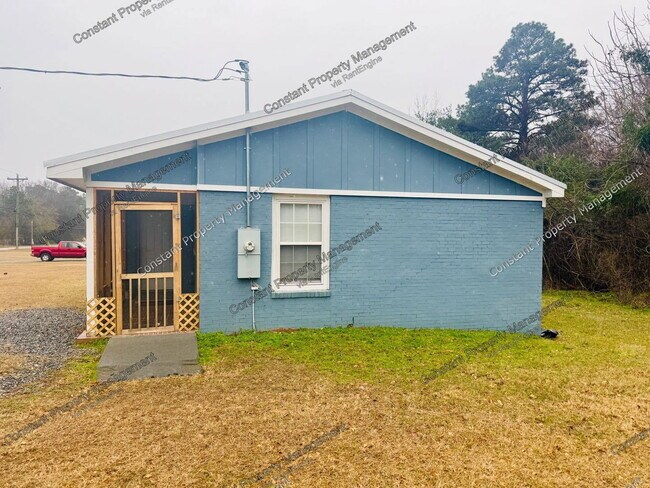 Building Photo - 165 Garrison Rd