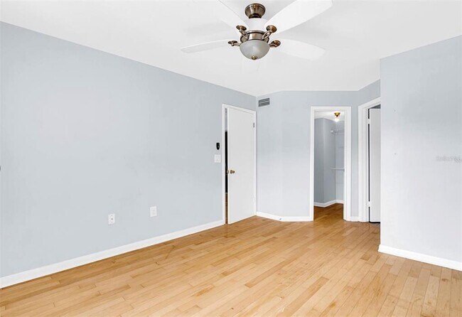 Building Photo - 3008 Parkway Blvd