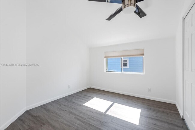 Building Photo - 5800 Rambler Rose Way