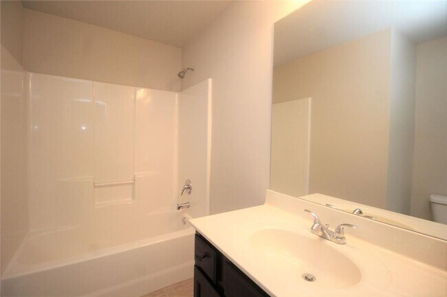 Building Photo - 4086 Water Mill Dr