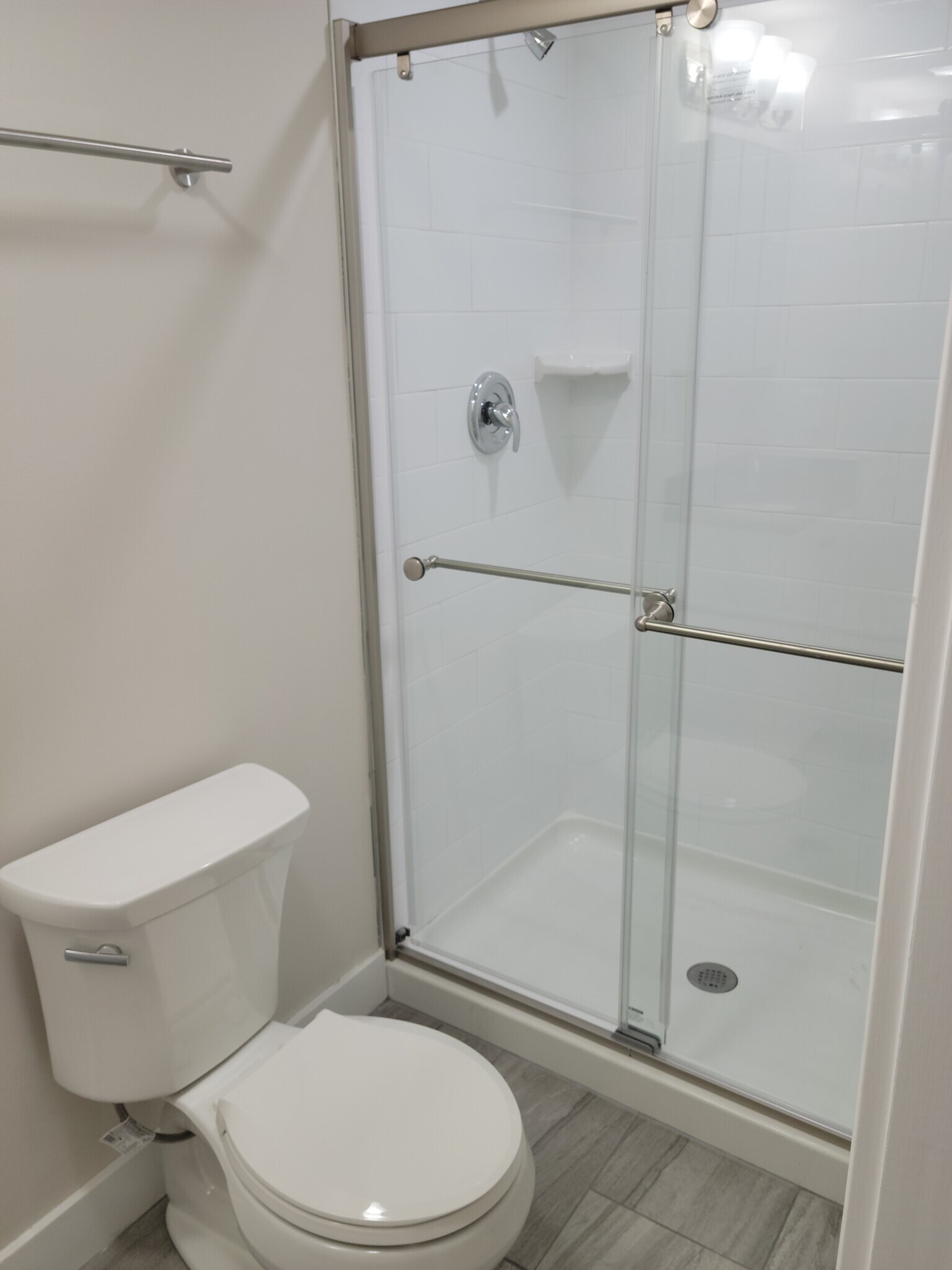 Building Photo - 498 Manatawny St