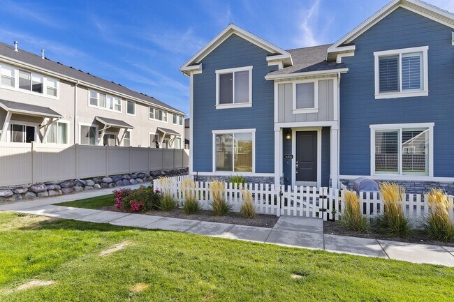 Building Photo - 14806 Queens Garden Ln