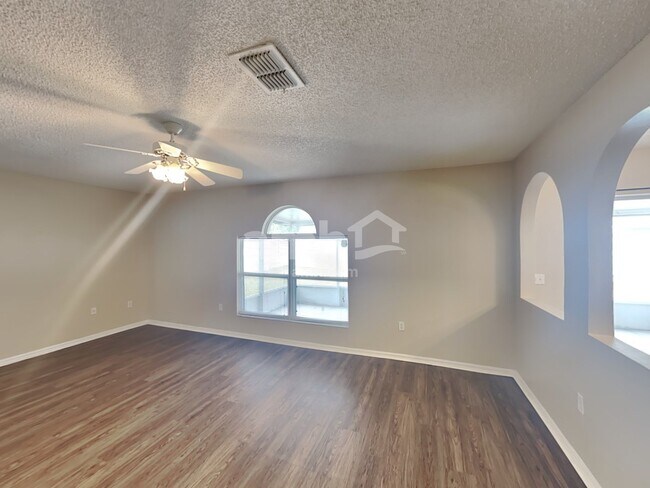 Building Photo - 813 Grand Regal Pt